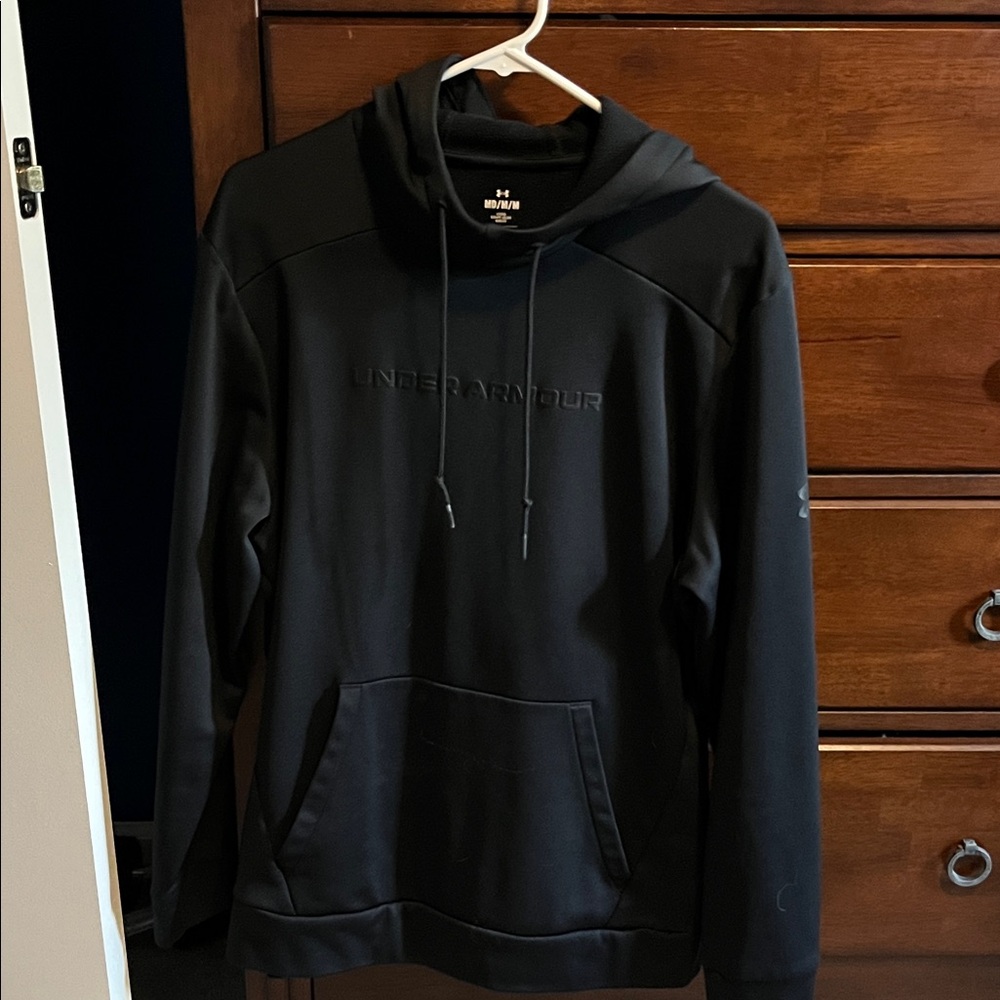 Under Armour Men's Black Hoodie M